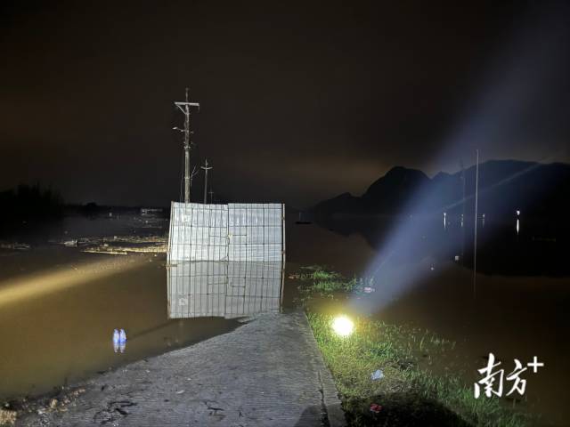 水域較為平靜。