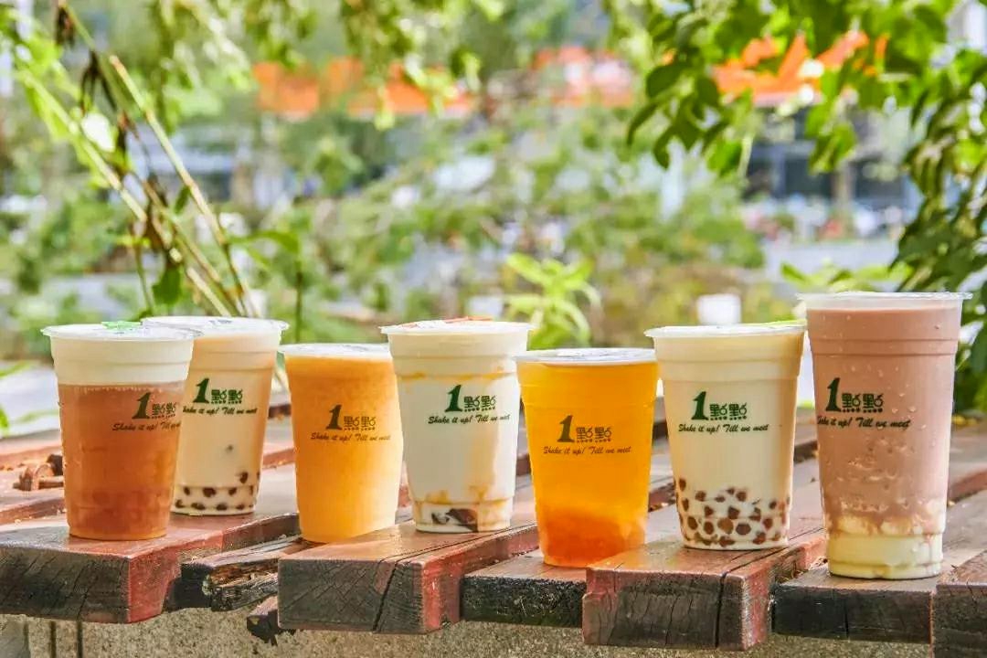 一點(diǎn)點(diǎn)奶茶店加盟熱線