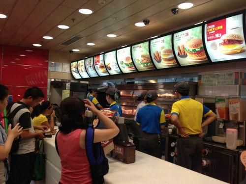 麥當勞肯德基加盟條件，加盟肯德基麥當勞的條件