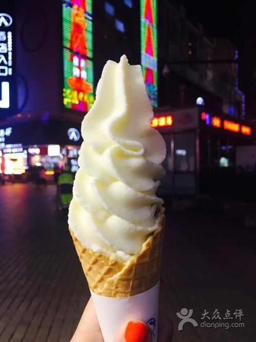 奶茶店加盟蜜雪冰城圖片，加盟一家蜜雪冰城奶茶店多少錢