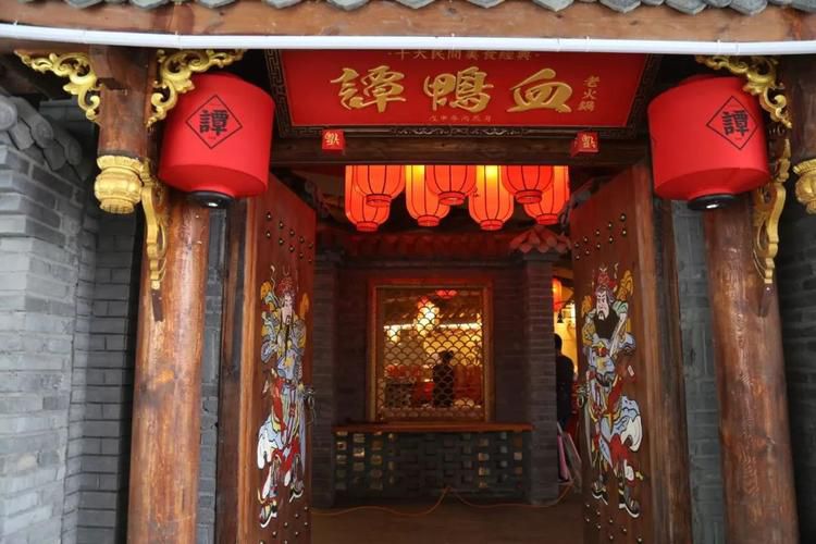 譚鴨血加盟費(fèi)，譚鴨血加盟費(fèi)50萬(wàn)