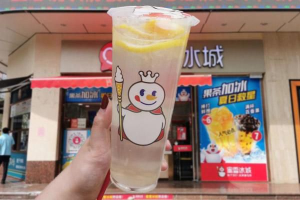 加盟蜜雪冰城奶茶店，蜜雪冰城現(xiàn)在加盟會虧嗎