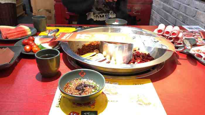 譚鴨血總店在哪里，譚鴨血總店地址在哪