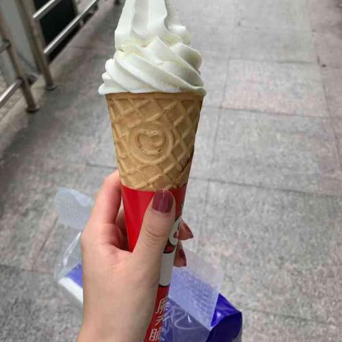 蜜雪冰城可以加盟去鎮(zhèn)上嗎，蜜雪冰城加盟店需要多少錢