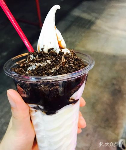 蜜雪冰城免近2億加盟費(fèi)，40萬(wàn)能加盟蜜雪冰城嗎