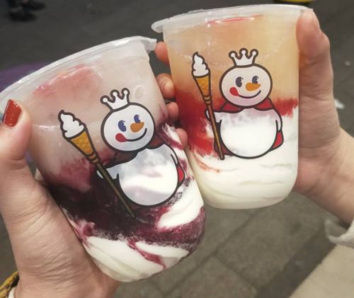 蜜雪冰城免近2億加盟費(fèi)，40萬(wàn)能加盟蜜雪冰城嗎