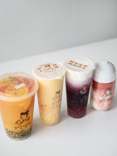 滬上阿姨加盟費(fèi)多少錢，滬上阿姨奶茶加盟費(fèi)用