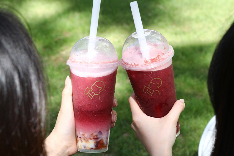 喜茶加盟的費(fèi)用和條件2025，開個(gè)喜茶店加盟費(fèi)一覽表