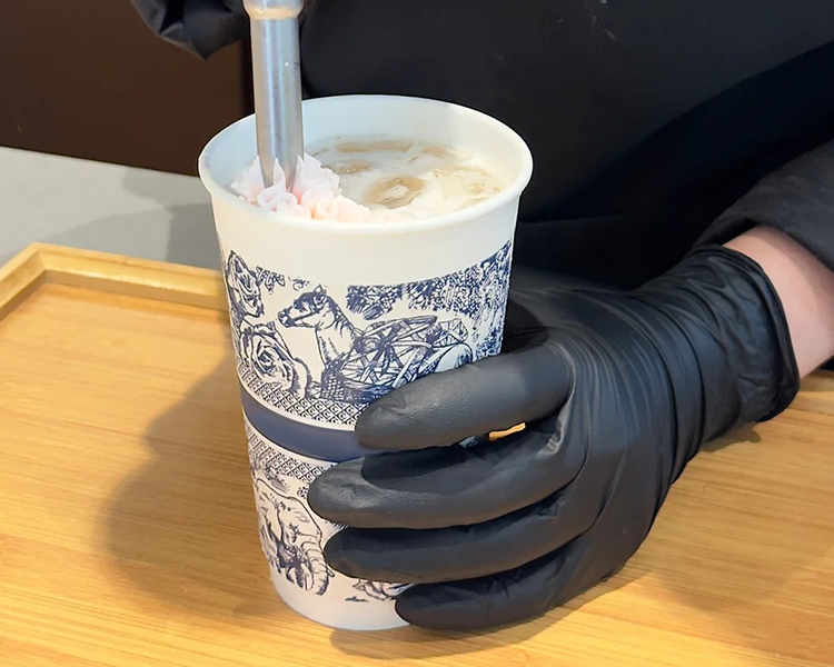霸王茶姬奶茶店加盟要多少錢，霸王茶姬加盟條件和費(fèi)用是多少呢
