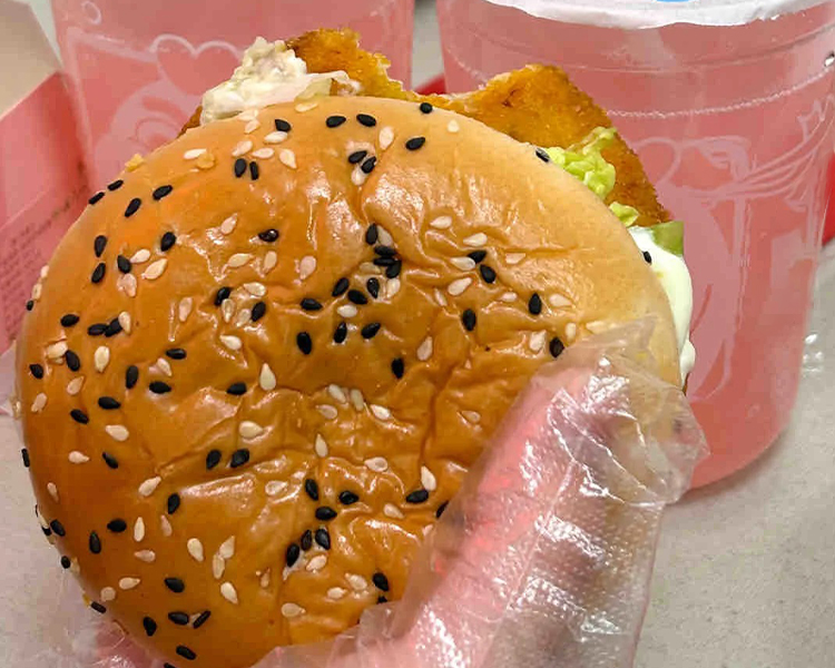 華萊士加盟費(fèi)用及加盟條件，2025年費(fèi)用明細(xì)與開店優(yōu)勢